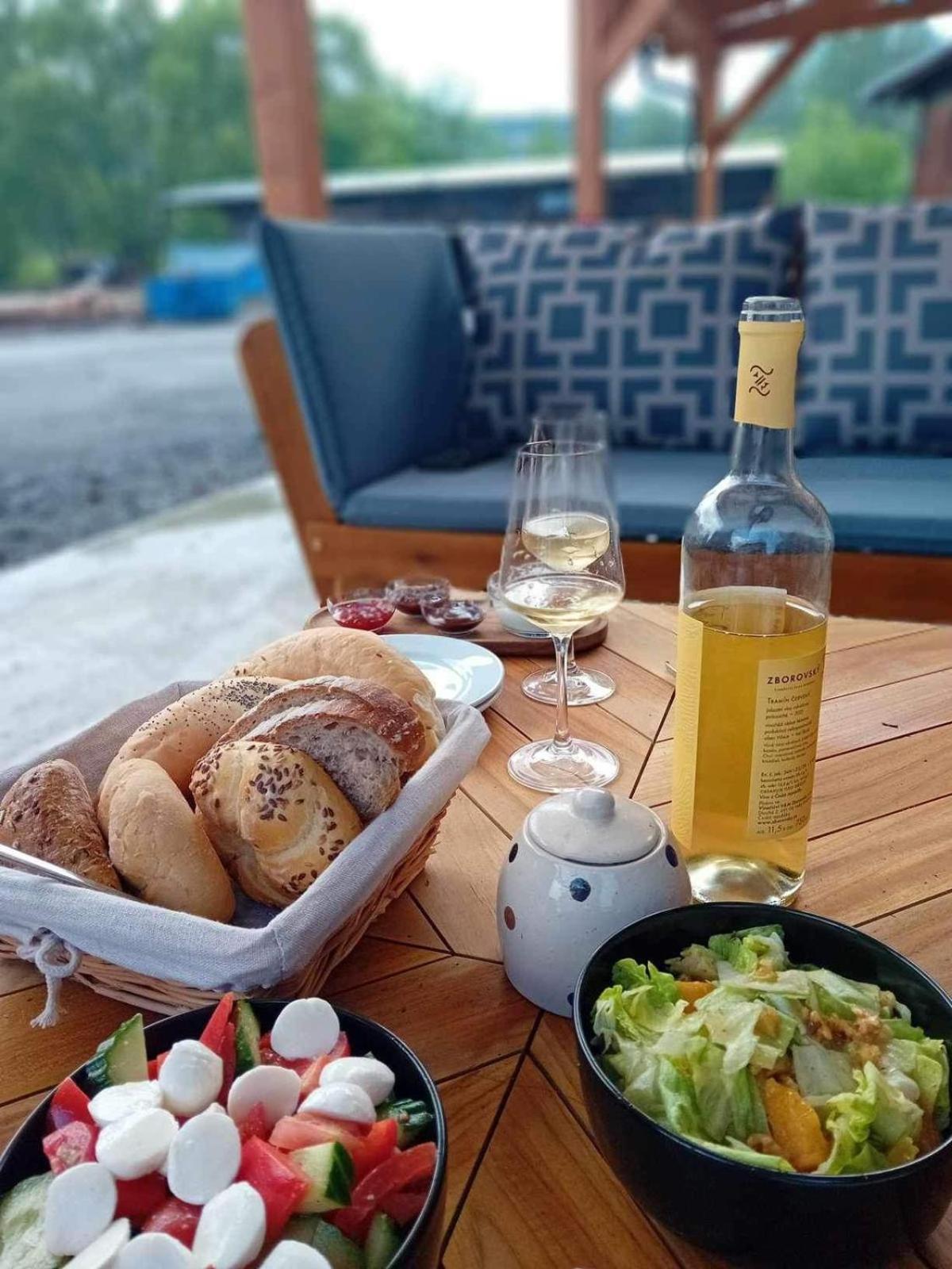 Srbska Kamenice 22 Bagian luar foto